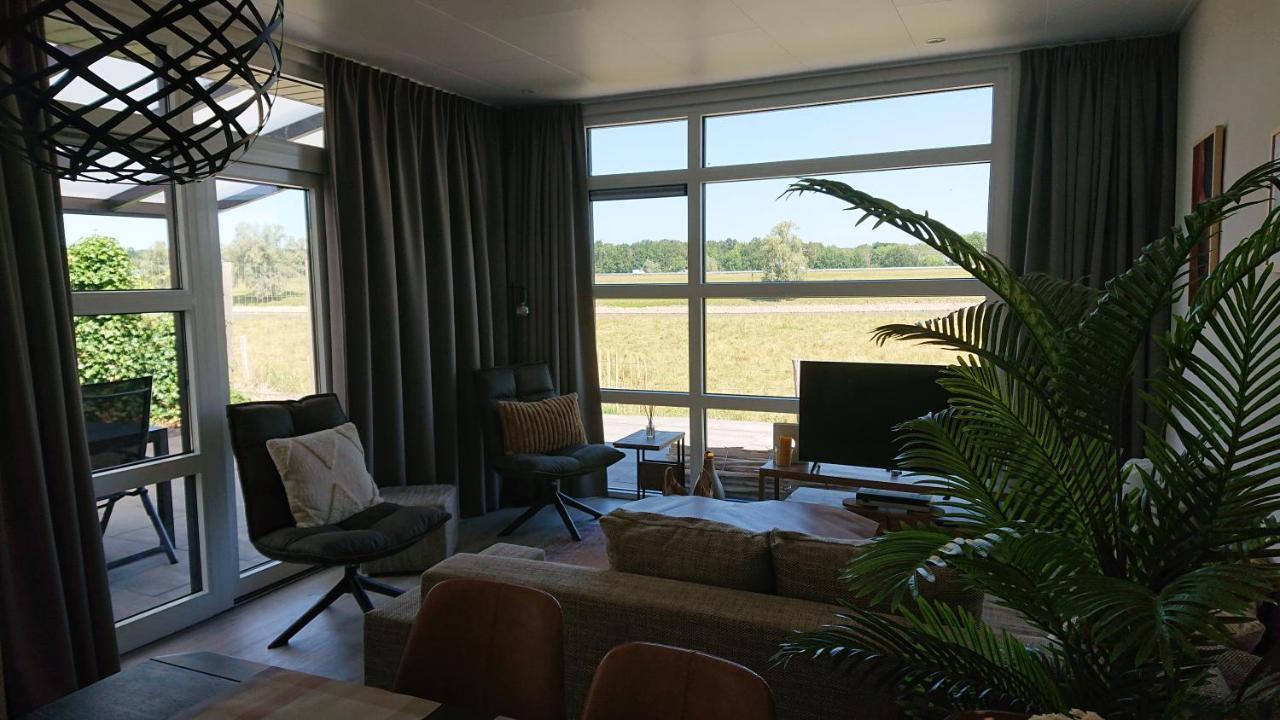 Ferienwohnung Cube Ijsselzicht Lathum Exterior foto